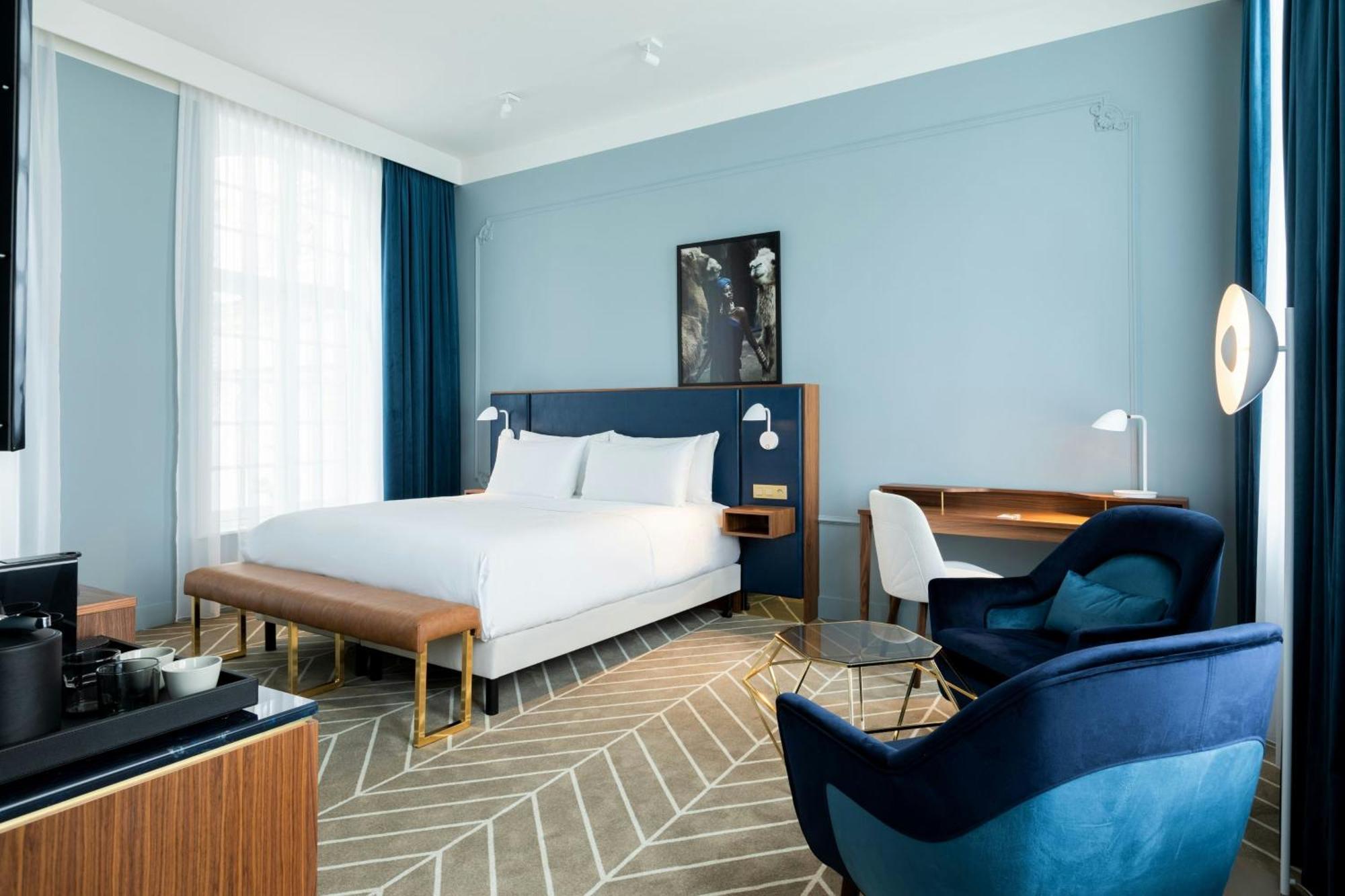 מלון Sapphire House Antwerp, Autograph Collection מראה חיצוני תמונה A room at the hotel
