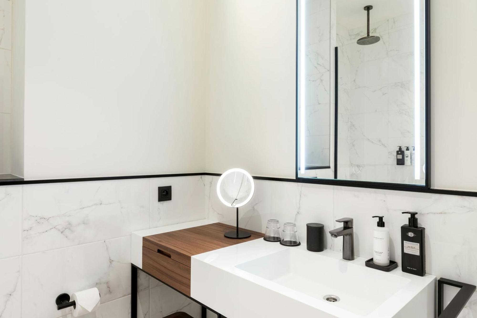 מלון Sapphire House Antwerp, Autograph Collection מראה חיצוני תמונה Bathroom