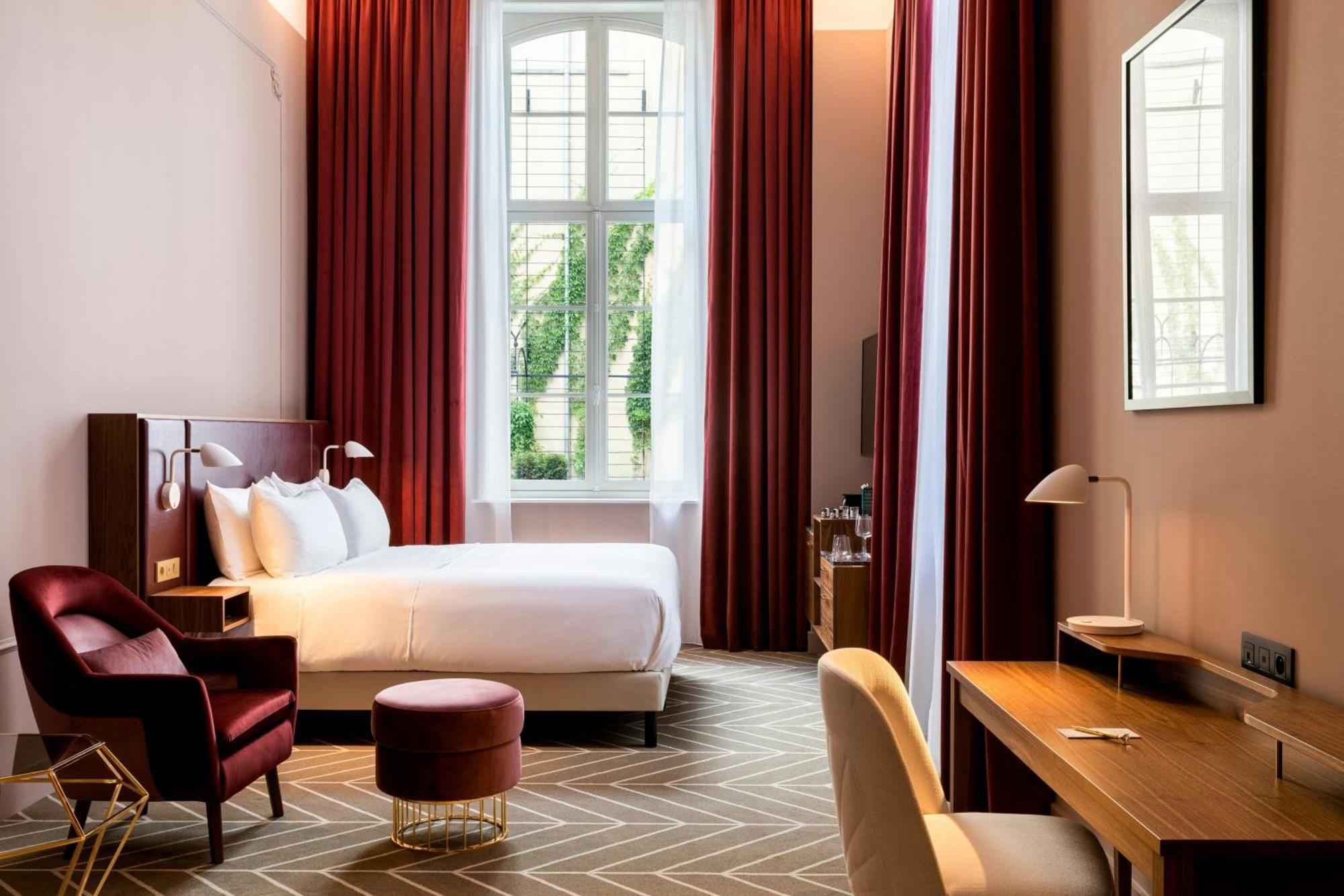 מלון Sapphire House Antwerp, Autograph Collection מראה חיצוני תמונה A room at the hotel